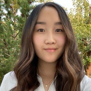 Meet your Posher, Selena